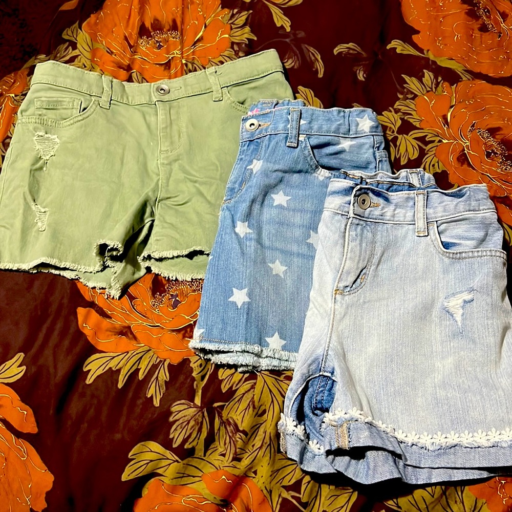 Bundle of shorts